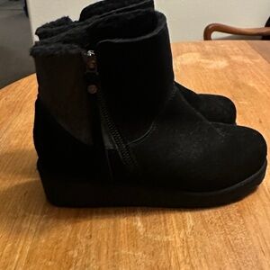 BearPaw Black Ankle Booties